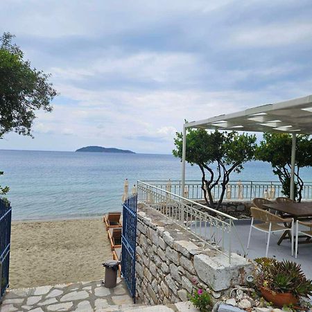 Roula'S House On The Beach Skiathos Town Bagian luar foto